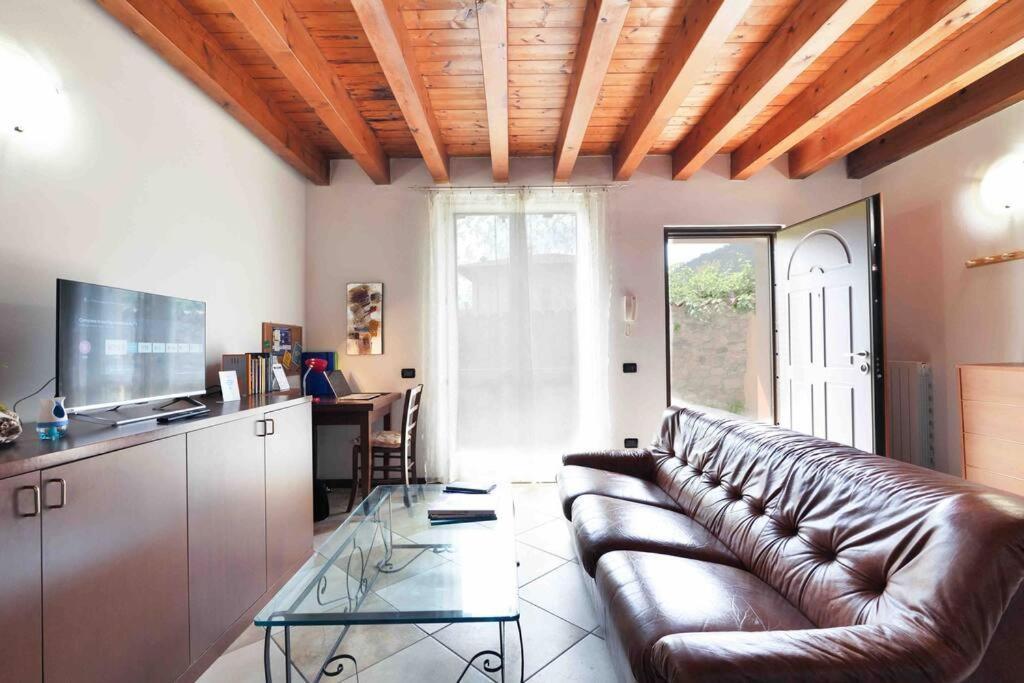 Borgo Di Terzo Bifocale In Centro Storico Check In 24H Fast Wi-Fi Bus 500M Apartamento Exterior foto