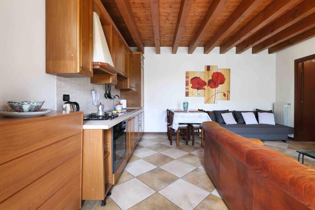 Borgo Di Terzo Bifocale In Centro Storico Check In 24H Fast Wi-Fi Bus 500M Apartamento Exterior foto