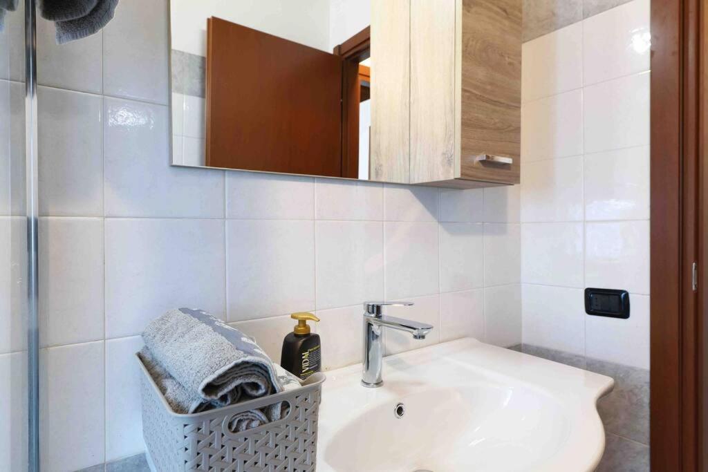 Borgo Di Terzo Bifocale In Centro Storico Check In 24H Fast Wi-Fi Bus 500M Apartamento Exterior foto